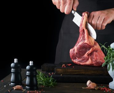 Weit entfernt von Steak! Dieses Fleisch kostet 3-mal weniger und hat das gleiche Protein!
