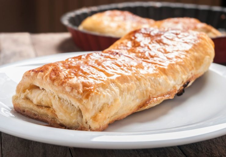 Parmesan-Blätterteigrolle: Du brätst nichts! Es ist super einfach