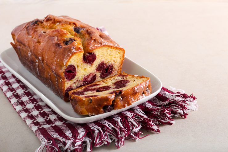 Kirsch-Pflaumenkuchen: leicht und weich