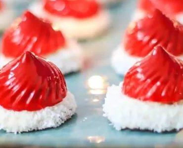 Die süßen Weihnachtsmützen: das schönste und leckerste Gebäck überhaupt.