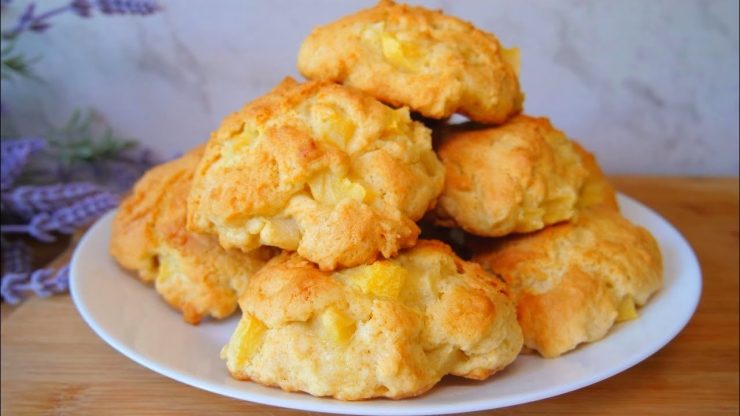 Sie benötigen nur 2 Äpfel, um sie zuzubereiten, und Sie können diese Kekse auch unterwegs backen!