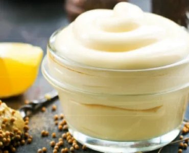Leichte Aioli-Sauce: die perfekte Würze für alle, die auf Diät sind! 290 Kalorien pro Dose!