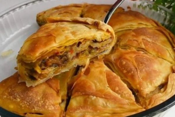 Auberginen im Blätterteig: Probieren Sie Omas leckeres Rezept!