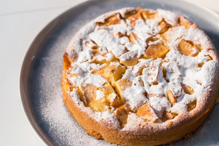 Mit 2 Äpfeln bereite ich diesen fantastischen Apfelkuchen zu | Ich werde nie müde, es zu essen | Nur 170 kcal!