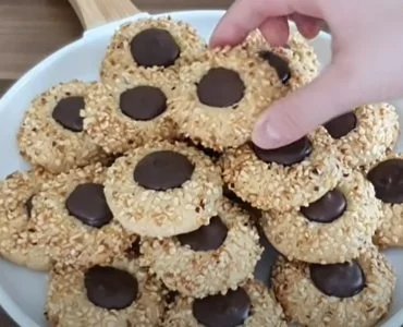 Nocciolotti: Kekse, die in 5 Minuten zubereitet werden können, lecker und ohne Butter!