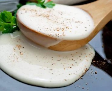 Helles Béchamel: das perfekte Rezept OHNE BUTTER, ganz schnell!