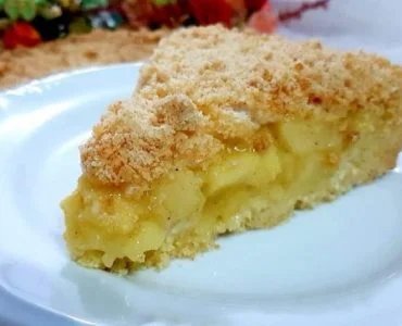 Der Apfelkuchen mit supercremiger Füllung | Probieren Sie das Rezept aus, es wird Sie überraschen!