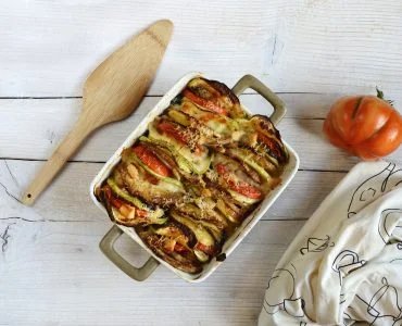 Überbackenes Gratingemüse: Alles roh in der Pfanne, blitzschnell auf den Tisch gebracht!