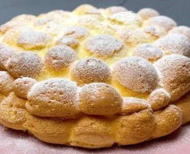 Der Wolkenkuchen, superweich mit Joghurt: eine Portion nur 100 Kalorien!