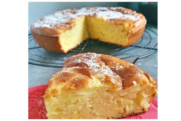 Kuchen ohne Schuppen: nur Äpfel und Joghurt, ohne Zucker!
