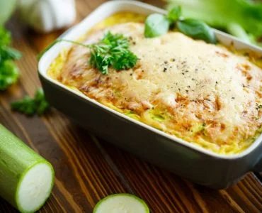 Zucchini-Torte: Mit nur drei Zucchini zaubern Sie eine echte Köstlichkeit auf den Tisch!