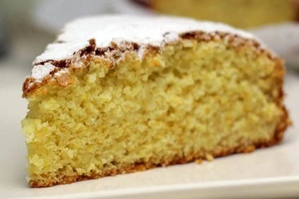 Zitronenkuchen ohne Butter: superweich und superlecker, aber mit nur 190 Kalorien!