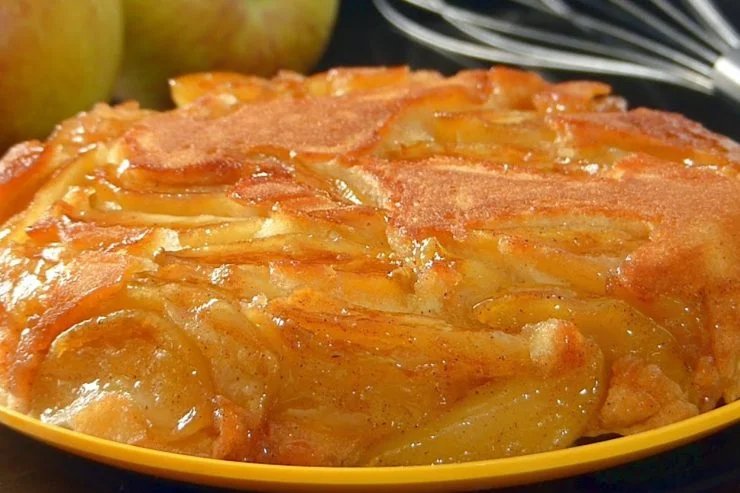 Spanischer Apfelkuchen: Bereiten Sie ihn ohne Ofen zu